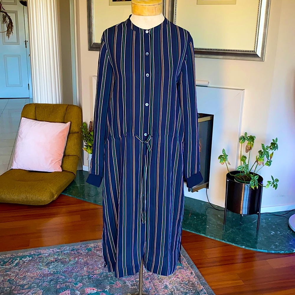 Theory Dress, size medium, 100% silk shell.